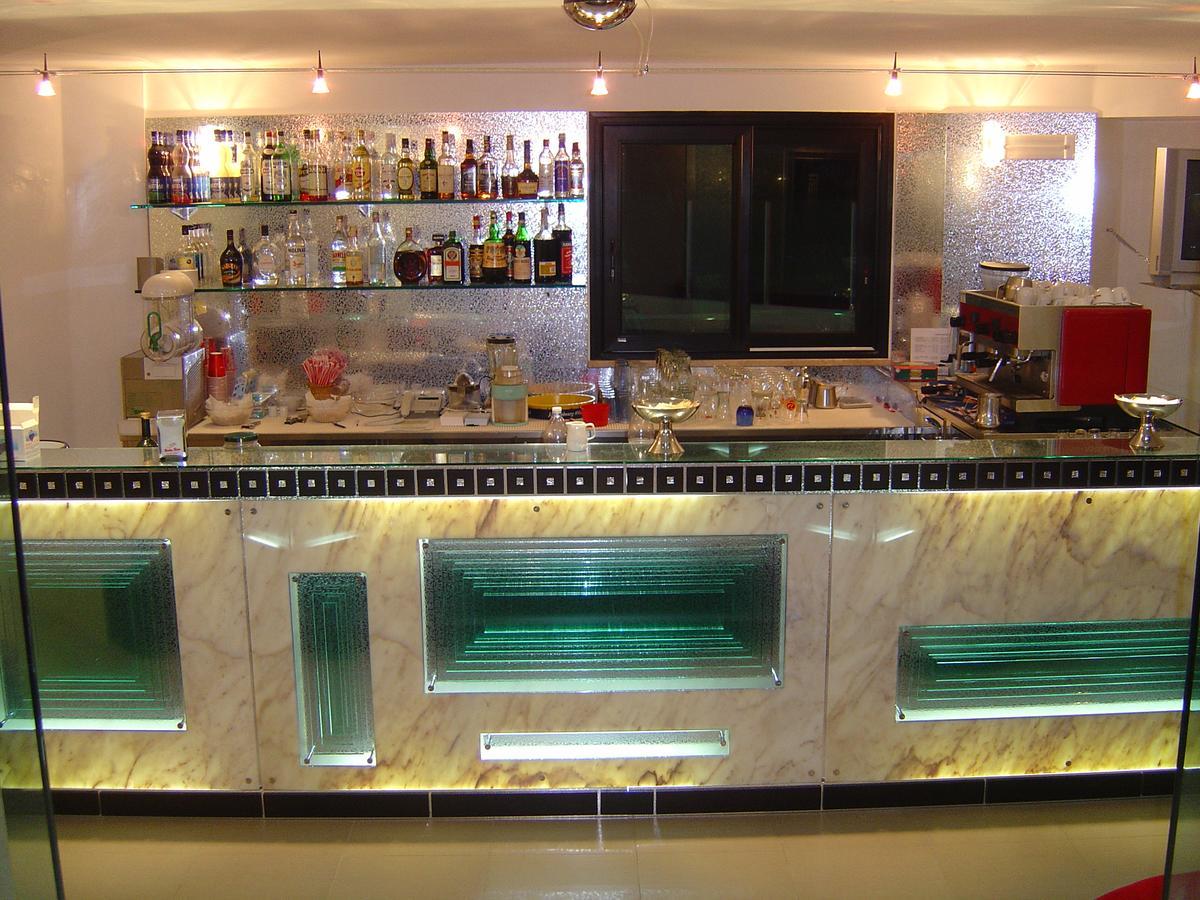 Hotel Gambrinus Rimini Kültér fotó