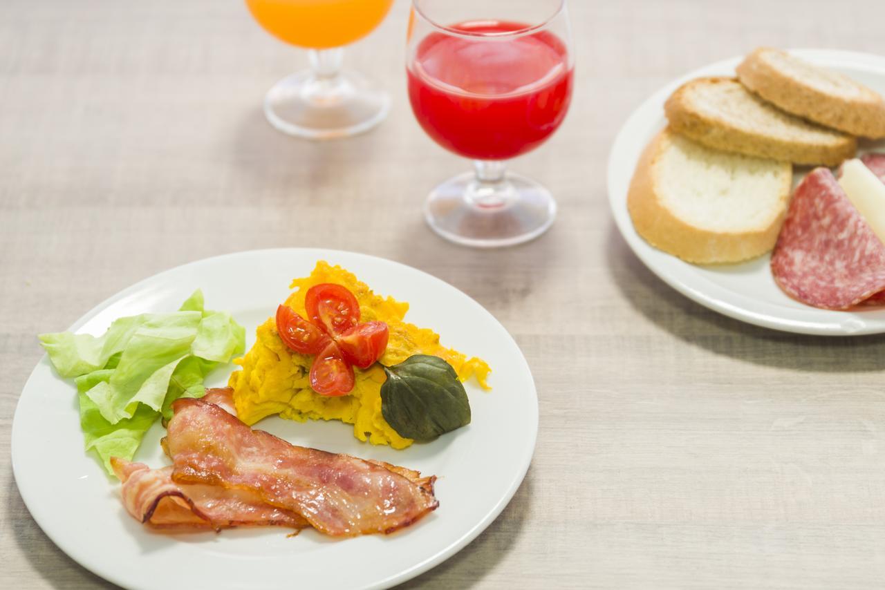 Hotel Gambrinus Rimini Kültér fotó
