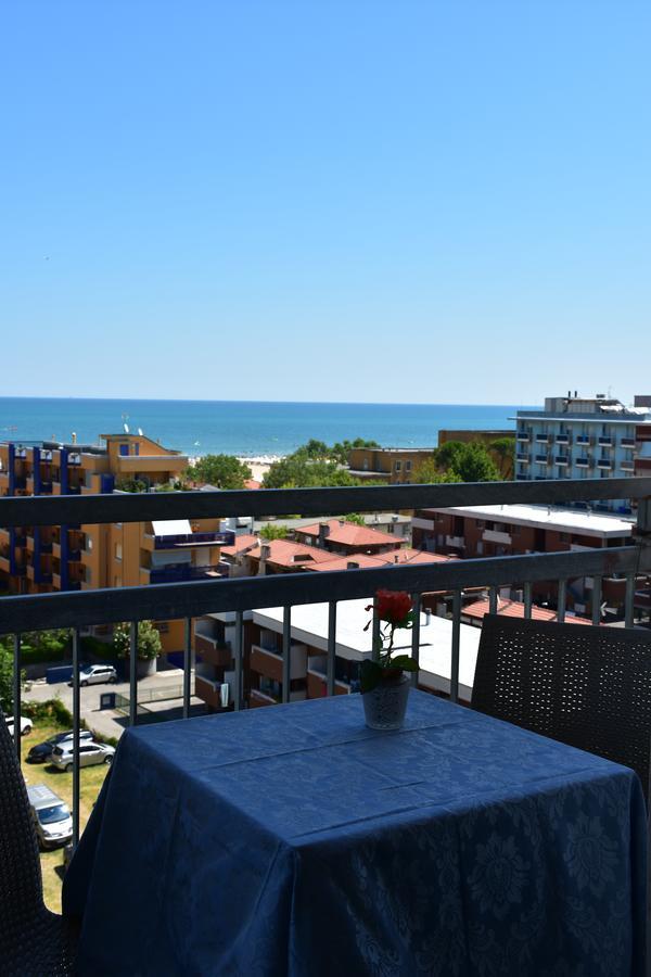 Hotel Gambrinus Rimini Kültér fotó